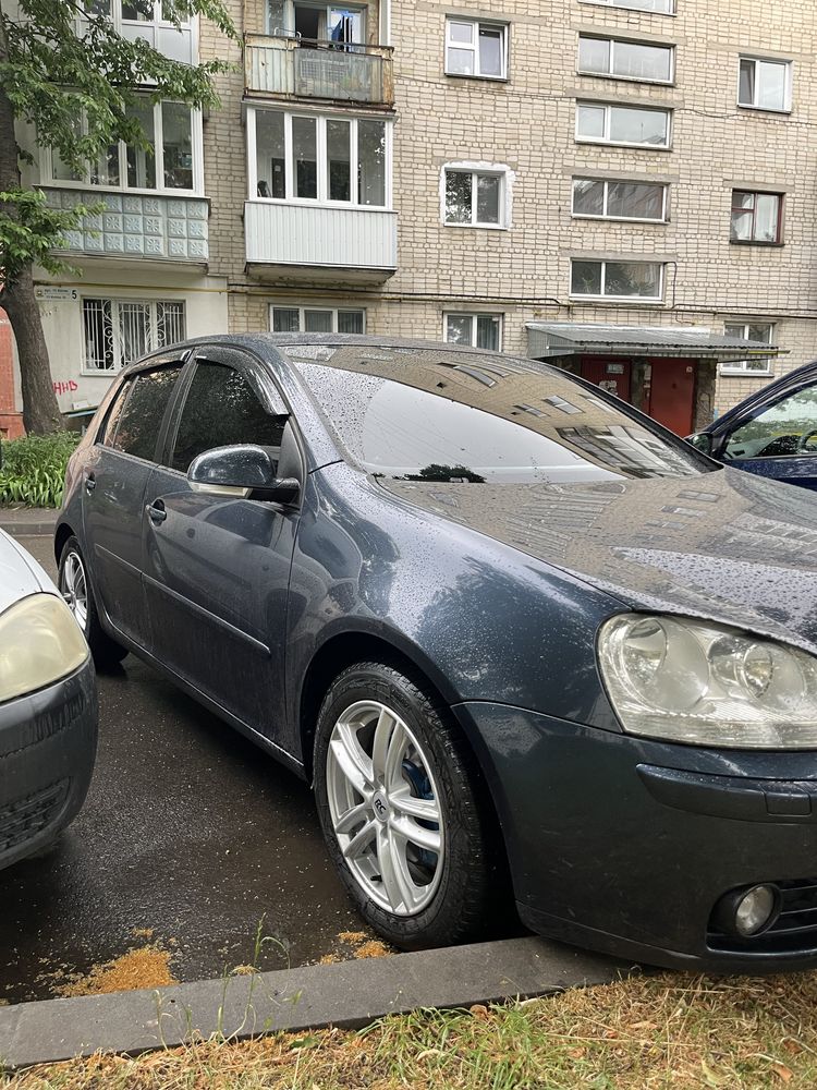 Продам гольф 5 2.0