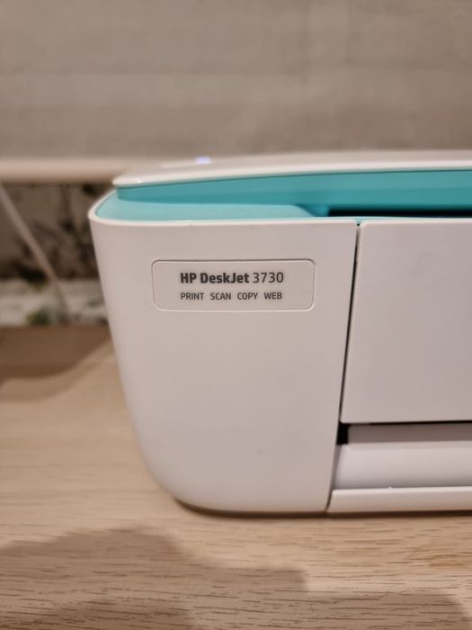Impressora Multifunções HP Deskjet 3730