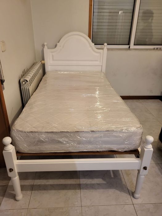 Cama de solteiro + colchão