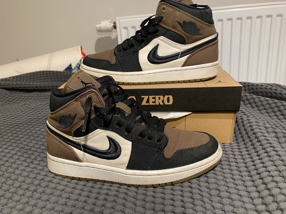 Nike Air Jordan 1 Mid SE