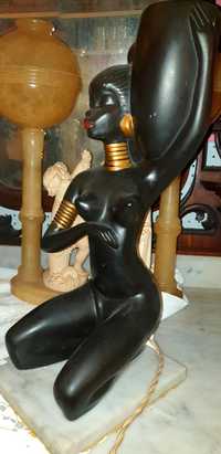 Raro grande candeeiro de mesa dos anos 50 -  mulher africana