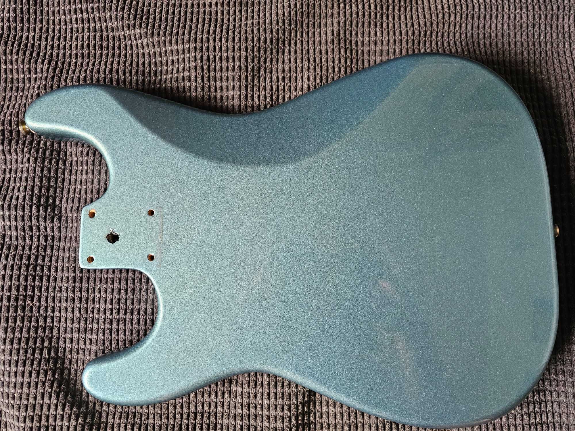 Squier by Fender Bullet Stratocaster HT hardtail korpus body + osprzęt
