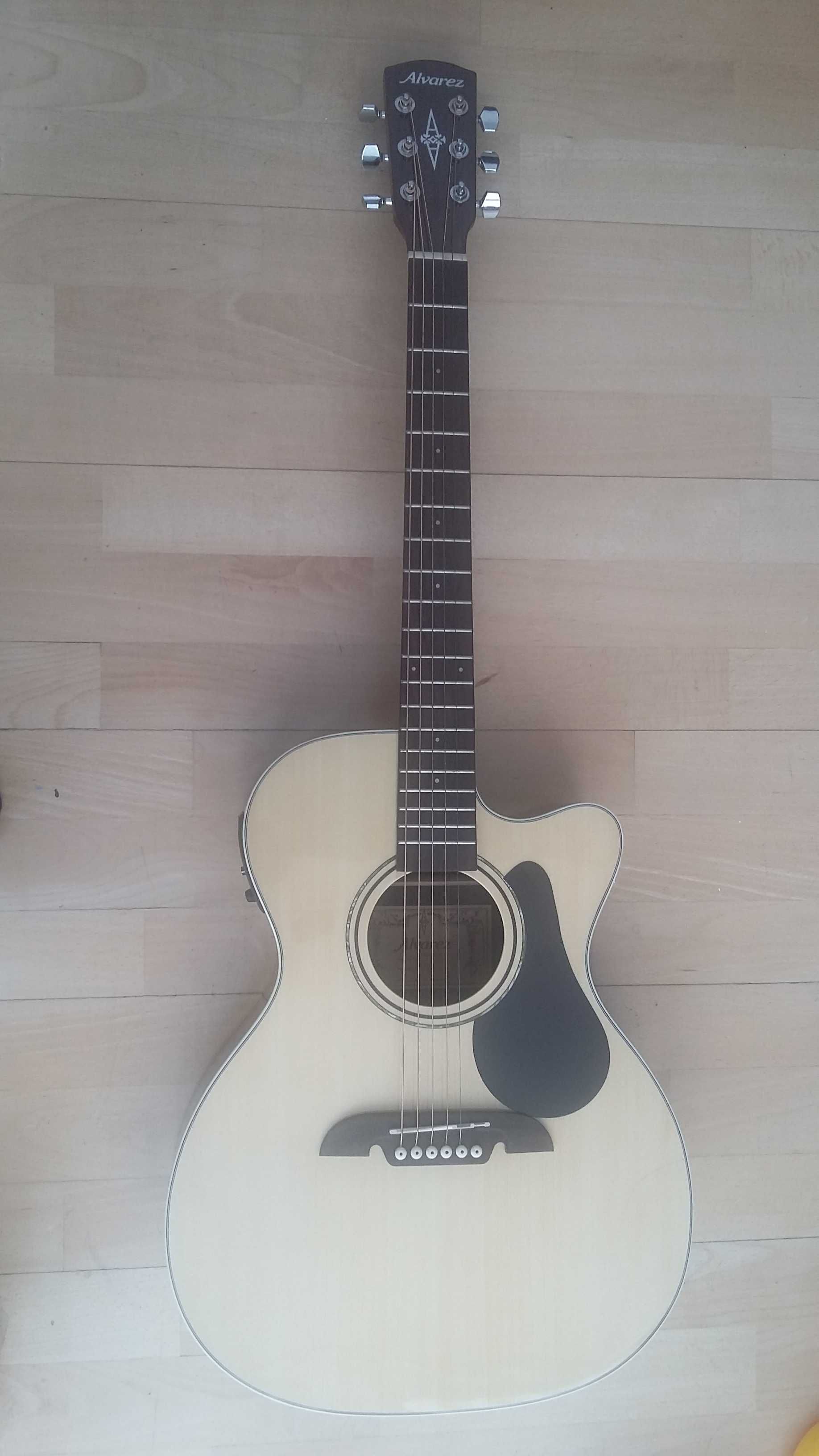 Gitara elektro akustyczna Alvarez RF27CE uzywana