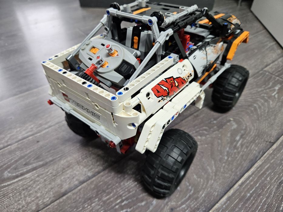 Lego 9398 technic 4х4 отличное состояние оригинал Лего техник джип