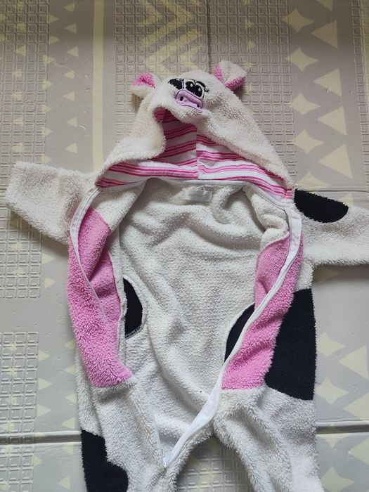 Kombinezon / pajacyk / piżama krowa 68 cm