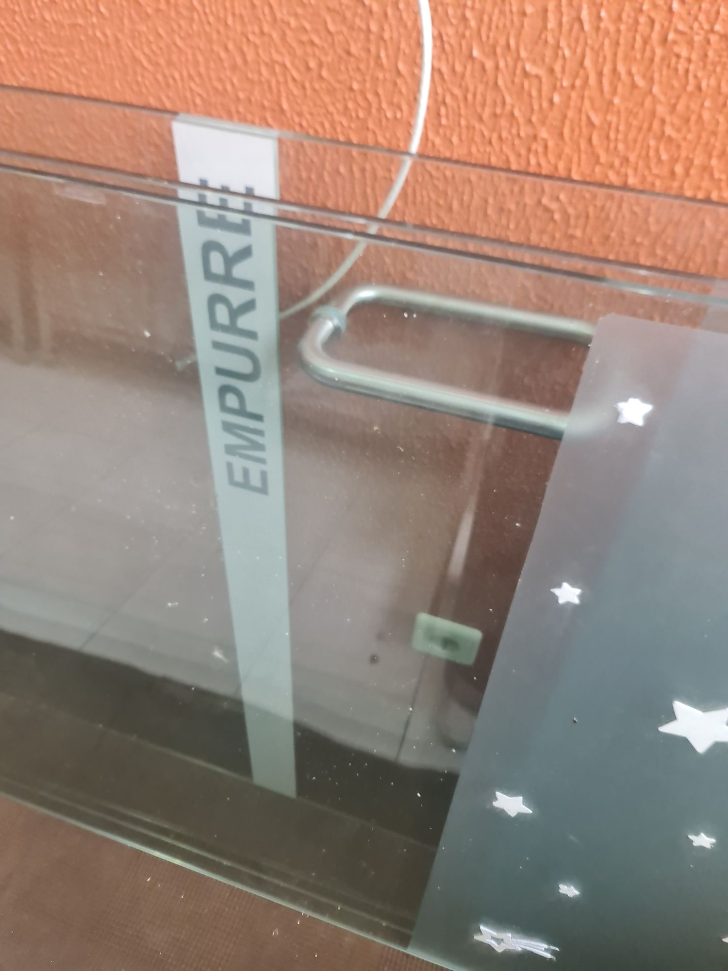 Vendo portas corta vento (resguardo) de café