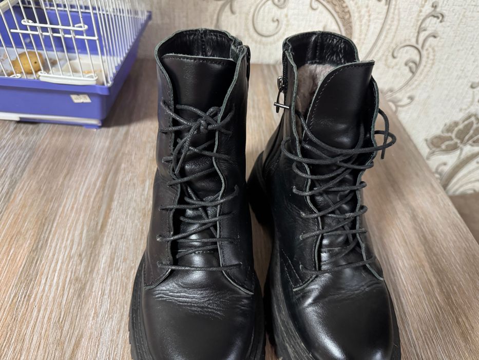 Шкіряні жіночі зимові чоботи