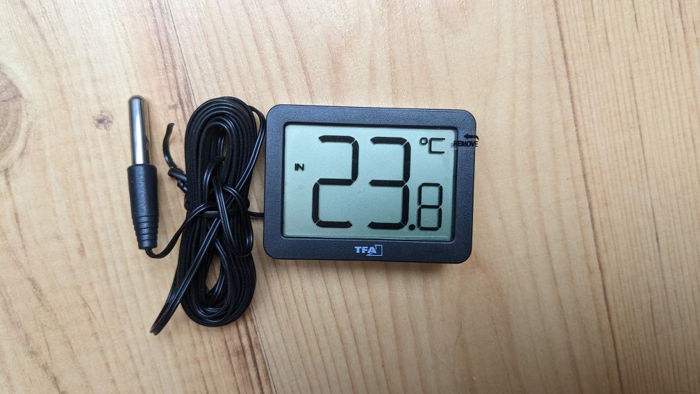 Termometr LCD zewnętrzny z czujnikiem