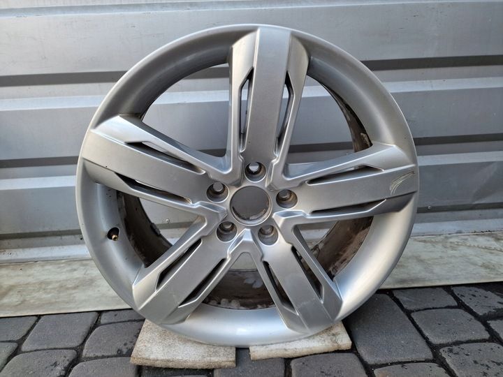 ORYGINALNA Felga Seat OE 18" 7,5" ET 51 5x112 1P0.601.025.N Leon FR