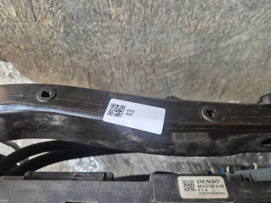 Jeep Cherokee 3.2 KL chłodnice wentylator pas