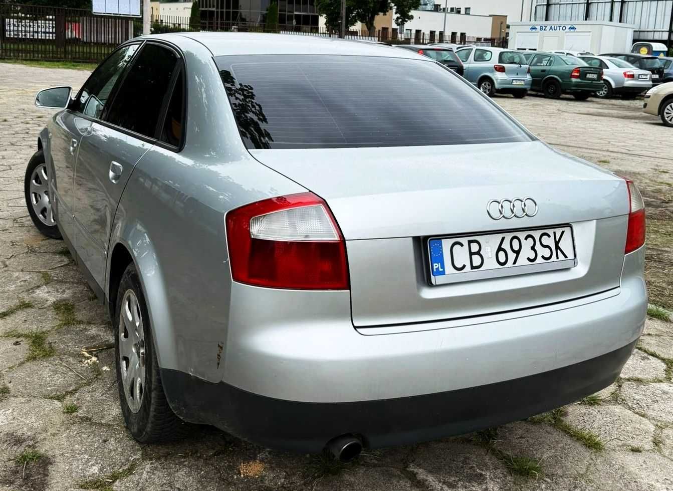 A4 B6 1.6 MPI BEZ RDZY bardzo zadbany 100% sprawny DŁUGIE OPŁATY KLIMA
