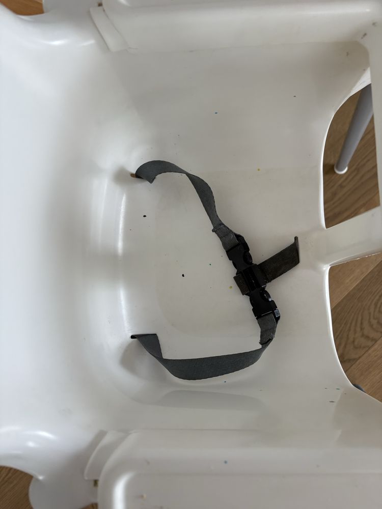 Krzesełko ikea antilop z tacka i pasami