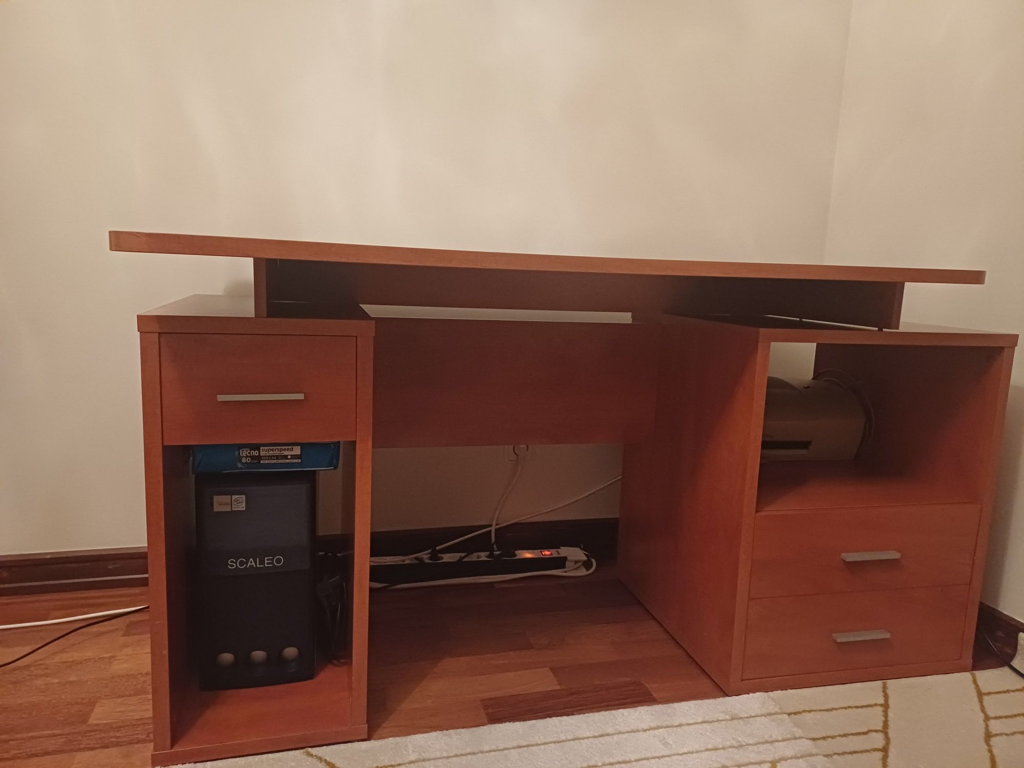 Secretária escritório