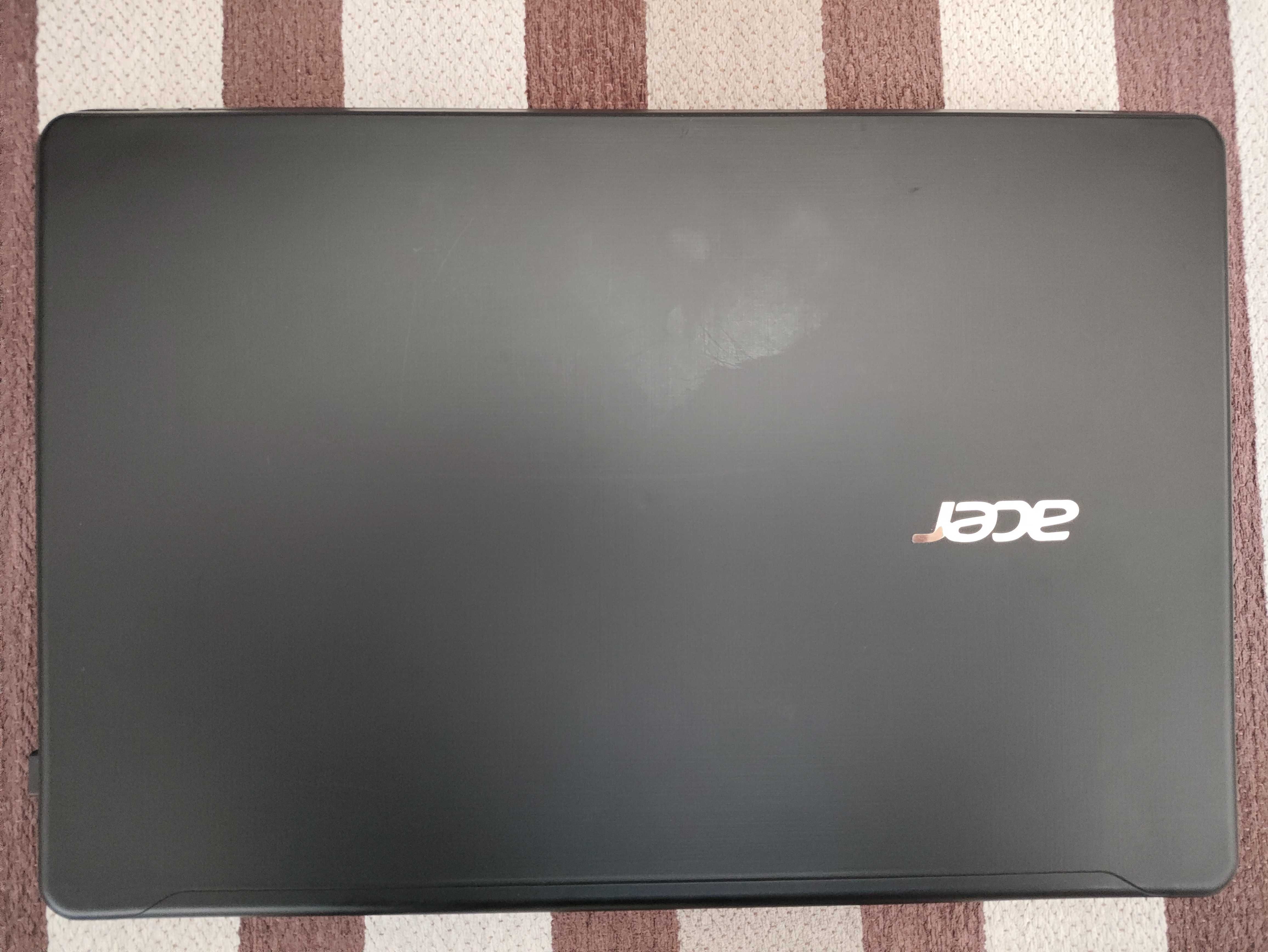 Laptop Acer Aspire F5 573G i7 16GB RAM 1Tb + 240 ssd GeForce 940MX