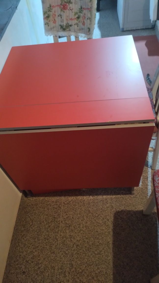 Mesa cozinha dobrável