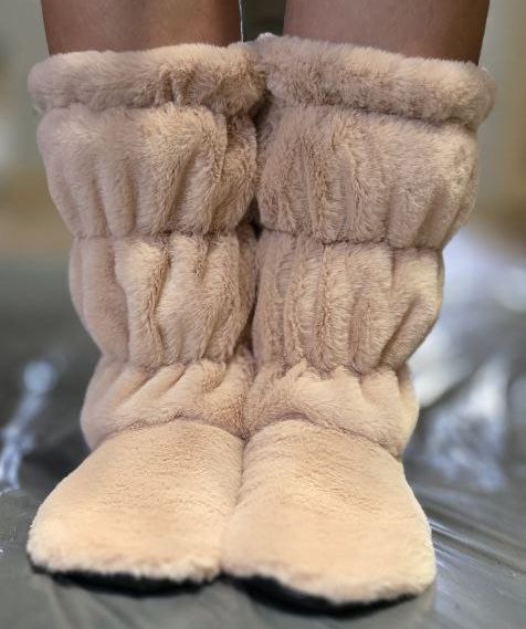 Мьякі пухнасті прдушки і сапожки , для себе і на подарунок