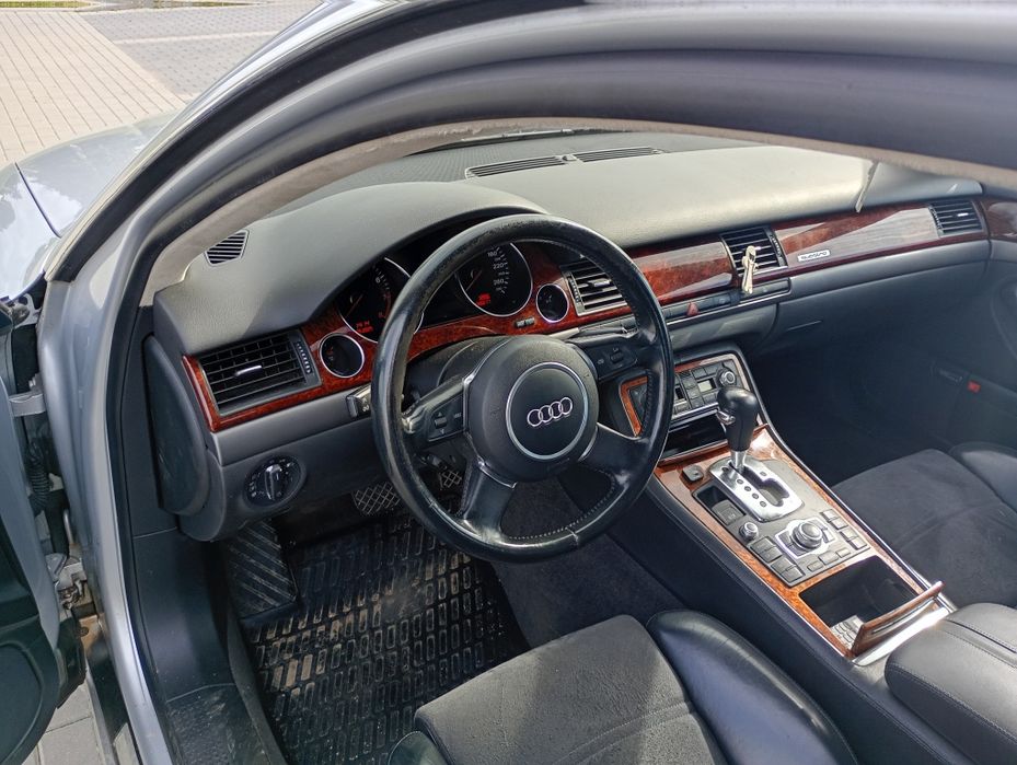 Audi A8 D3 3.7 lpg Quattro
