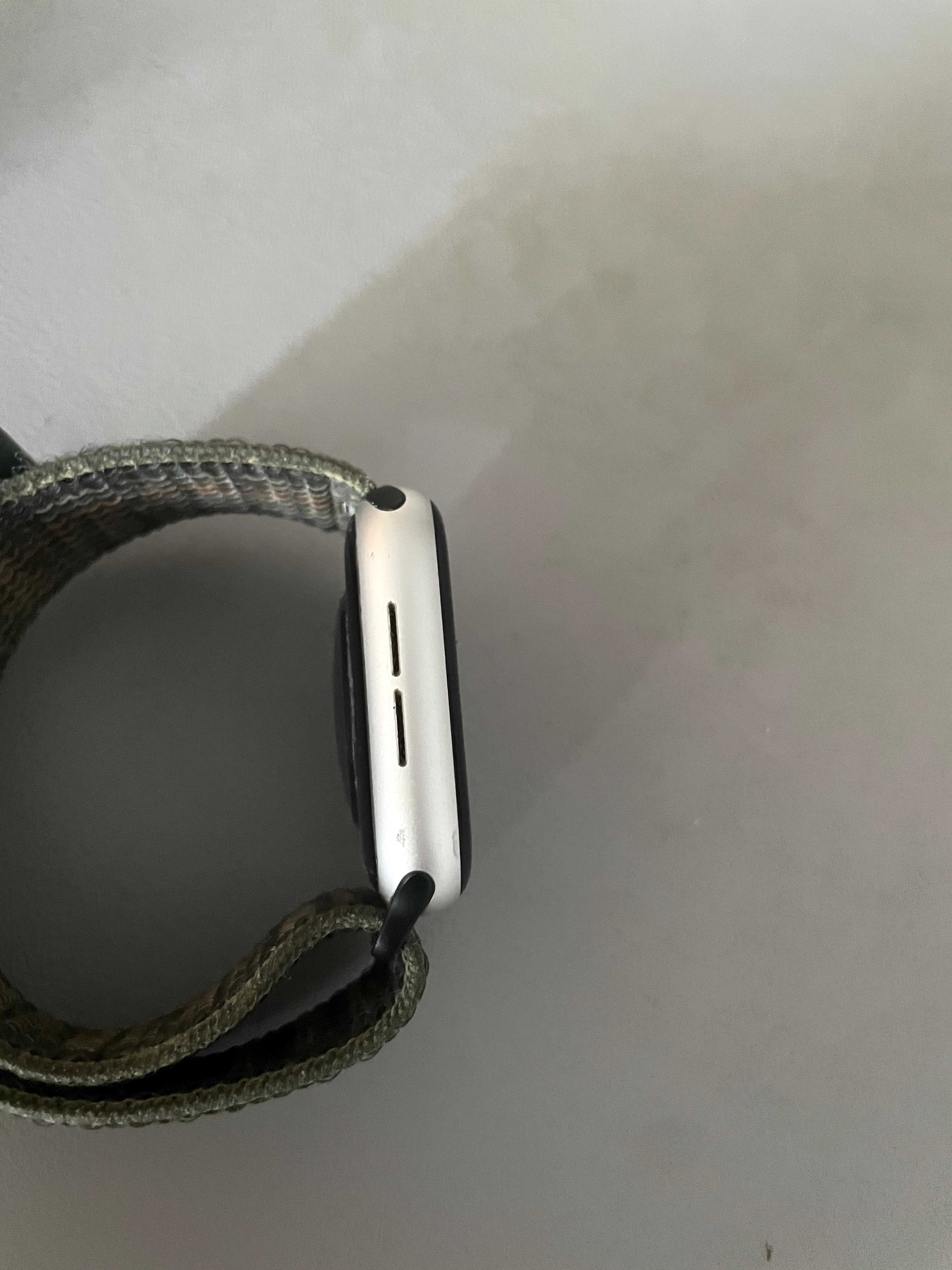 Apple Watch Nike SE 44mm LTE (Cellular) + Bogaty Zestaw Pasków!