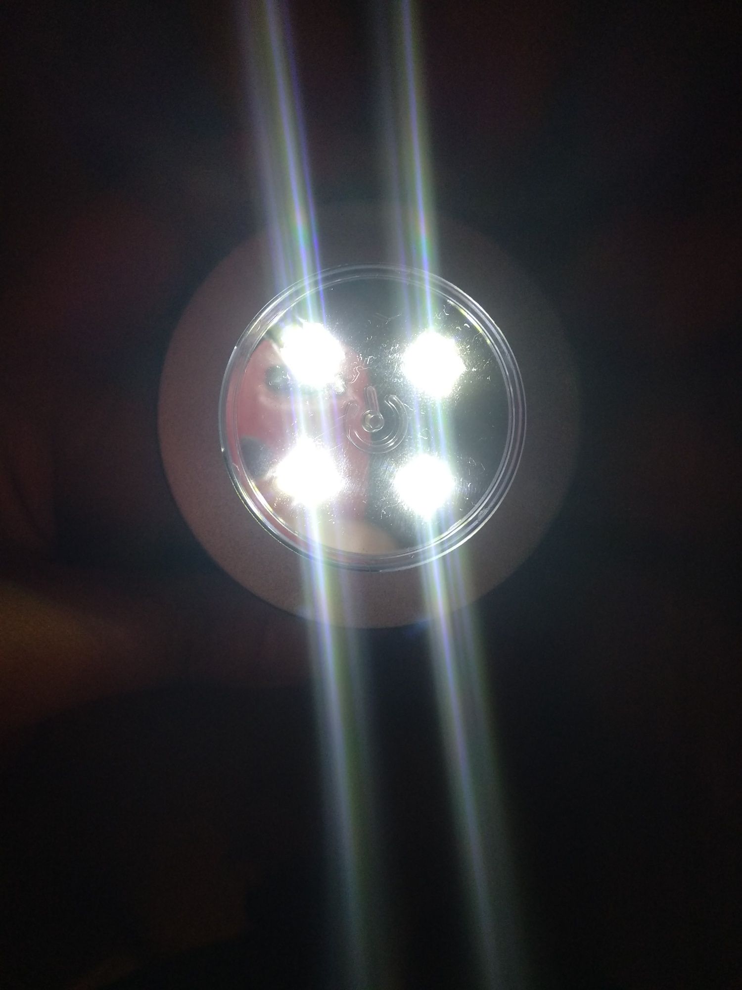 Светильник светодиодный лампа LED лампочка на батарейках