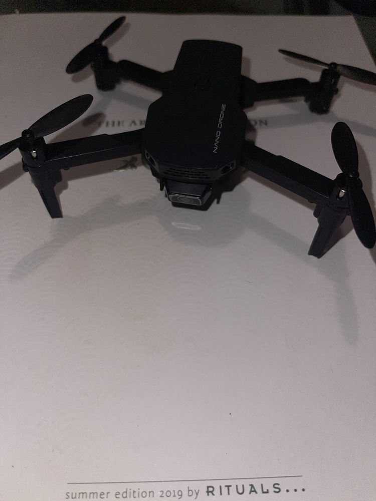 Nano Drone preto!