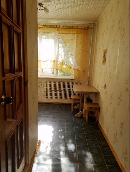 Сдам свою 1 кїмнатну квартиру метро Героев Труда .Дружби народов 202