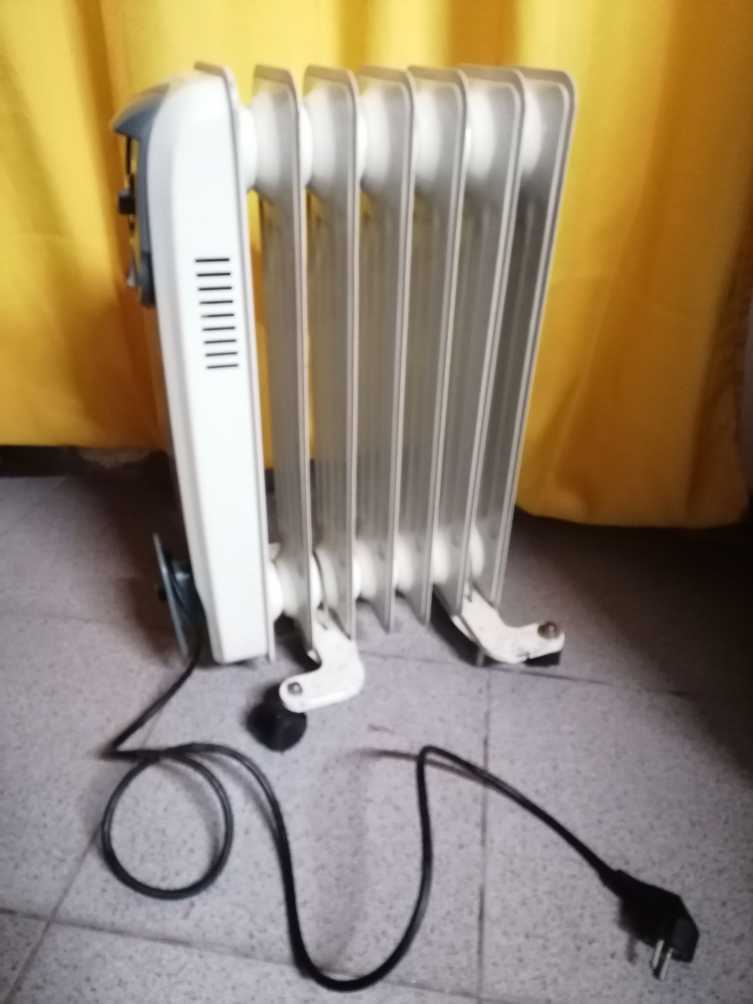 Aquecedor Óleo ELECTRÓNIA 1700W