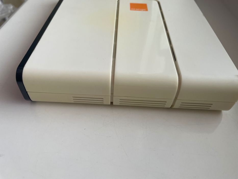 Sagemcom Fast 2704 modem Wi-Fi