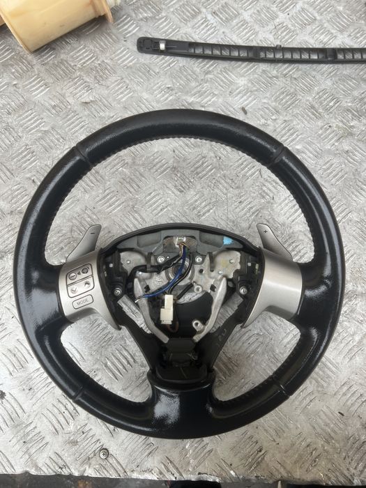 Руль Тойота королла 08год toyota corolla e140 e150