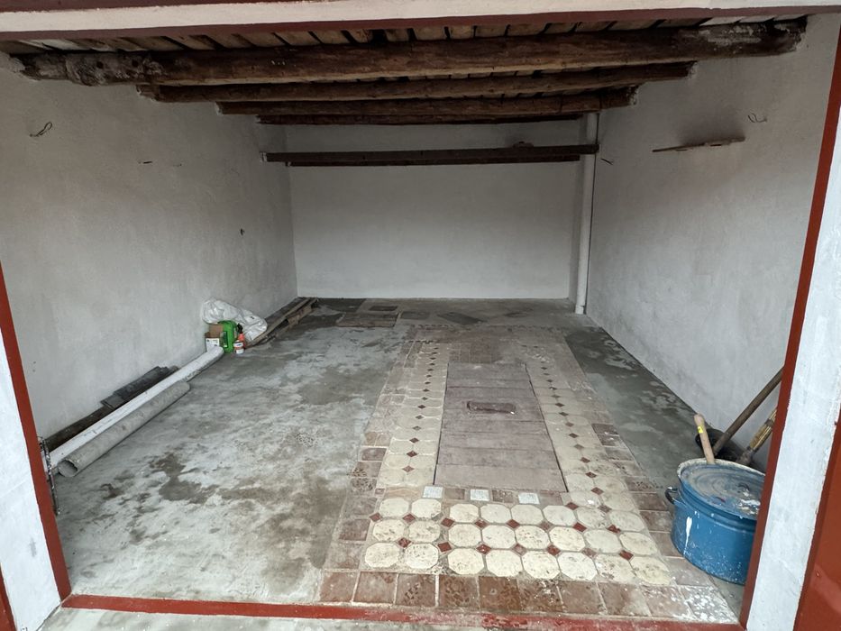 Терміново! Продам гараж у кооперативі номер 6