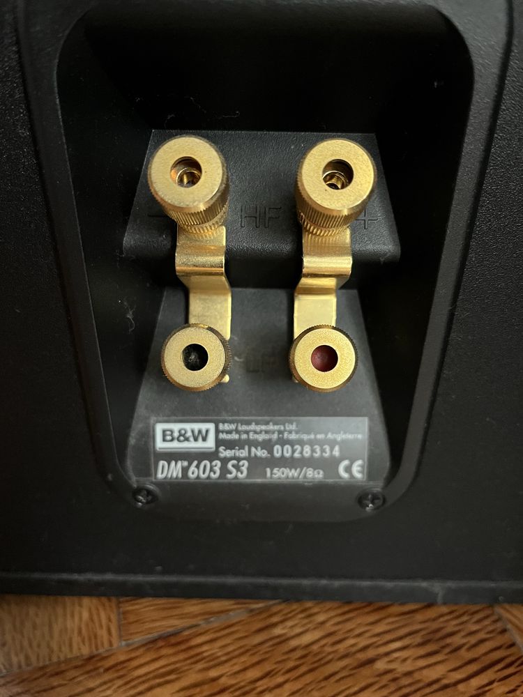 B&W Colunas 150w Bowers & Wilkins 603 S3