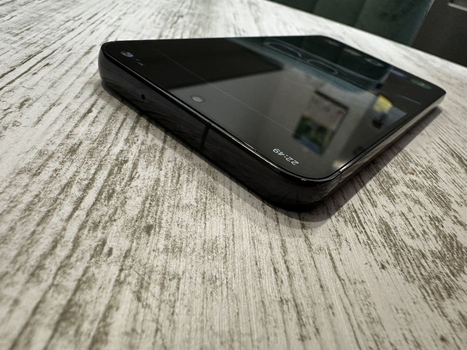 Samsung Galaxy S23 8/256 GB Black ідеальний стан, з офіційного магазин