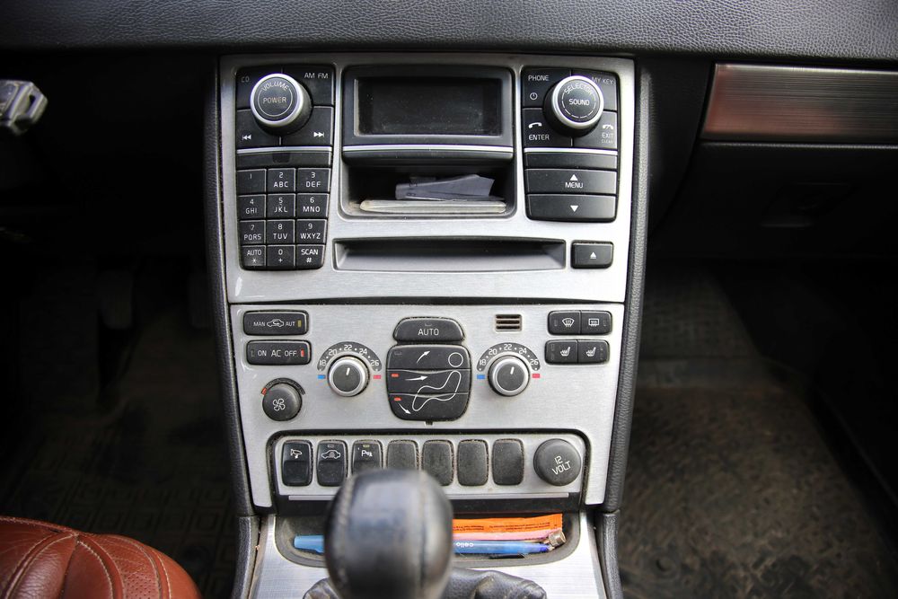 Продам Volvo XC90