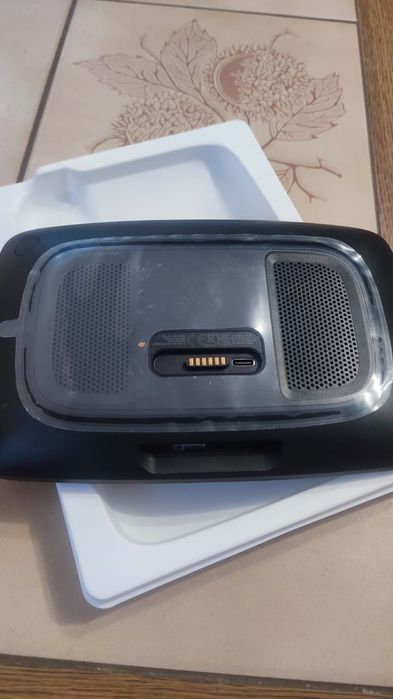 Продається GPS навігатор TomTom.