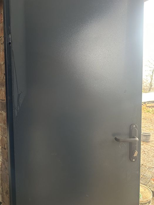 Металічні вхідні двері утеплені