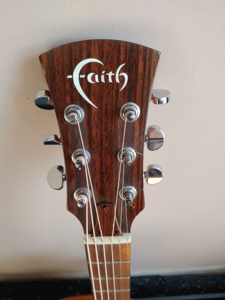 Gitara elektroakustyczna w całości z Litego drewna Faith Naked Venus