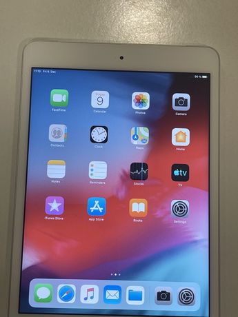 iPad mini 2 - WiFi e Sim card, praticamente Como Novo sem marca de uso
