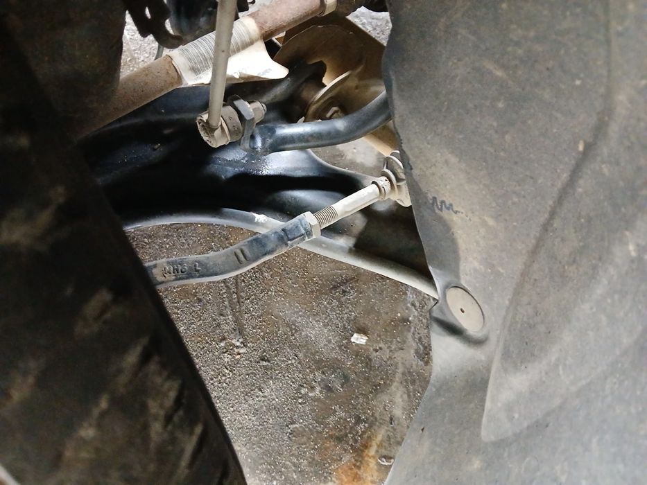 Braço de suspensão frente esquerdo RENAULT Kangoo Express (FW0/1_)