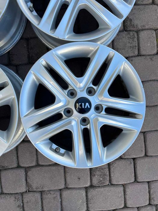 Oryginalne alufelgi Kia 5x114,3 16 cali CZUJNIKI Ceed Optima Carens