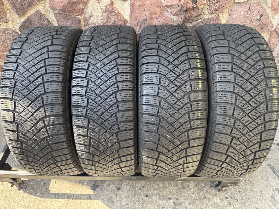 205/60R16 Pirelli Ice Zero FR 4шт