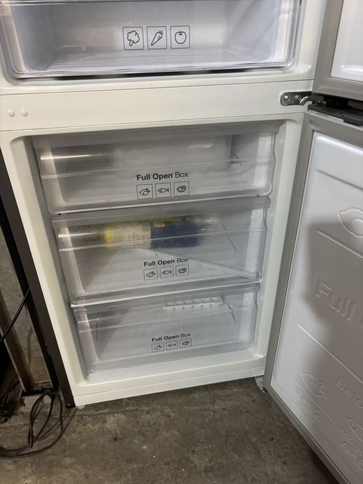 Холодильник Samsung invertor