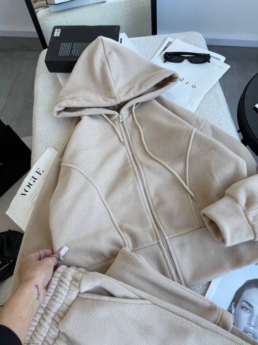 Теплый стильный костюм женский флисовый р.42-48