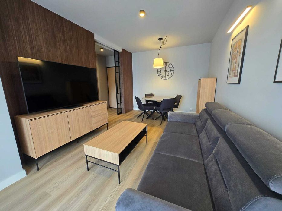 Nowoczesne 2-pokojowe mieszkanie z balkonem i klimatyzacją ul. Brzeżek