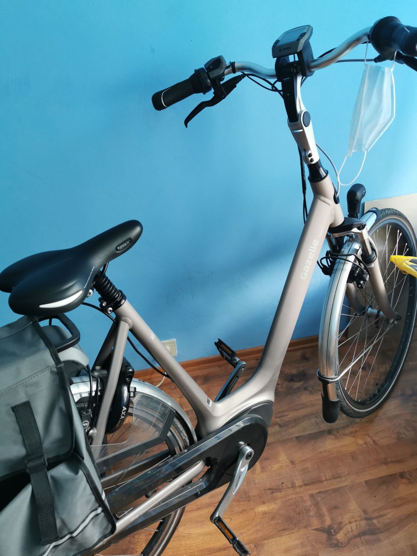 Rower elektryczny Gazelle c7