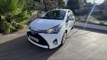 Toyota Yaris Híbrido 2015 como novo