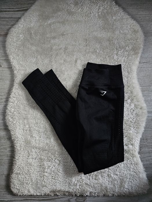 Legginsy gymshark Rozmiar S Czarne Spodnie gymshark Wysoki stan
