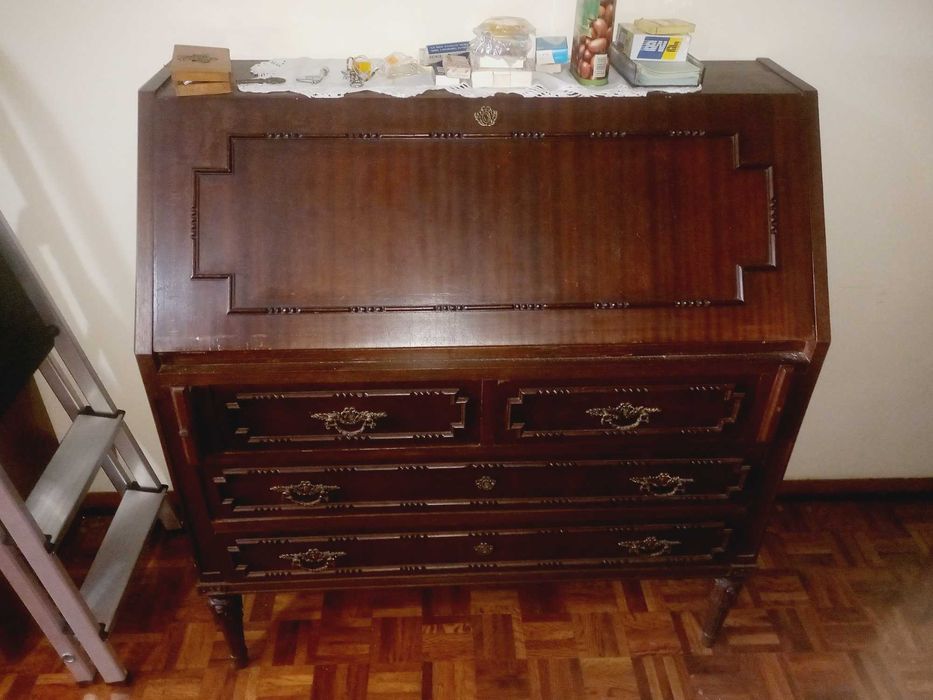 Secretária em madeira maciça Anos 80