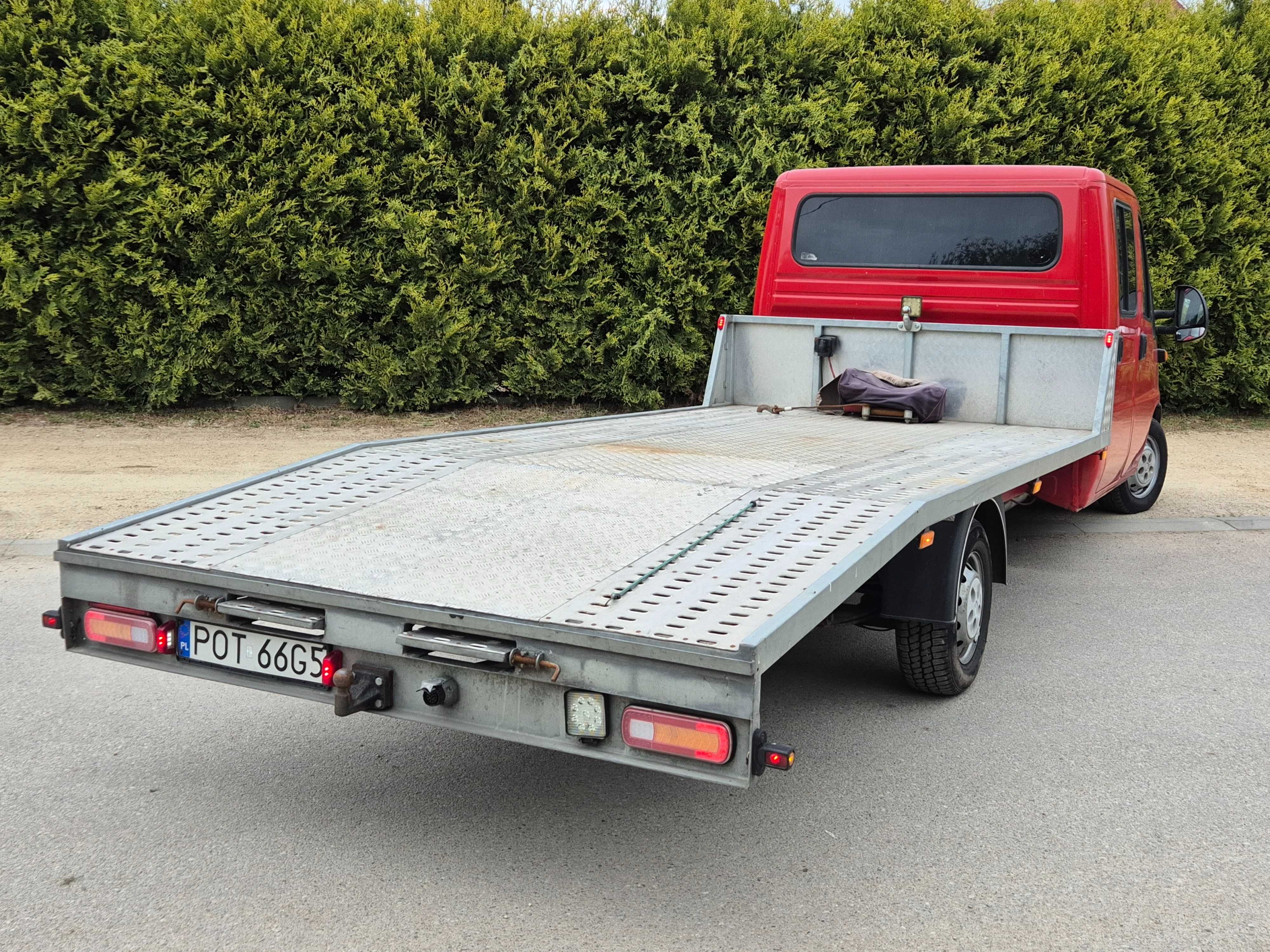 Peugeot Boxer Auto Laweta 2.8HDI 128KM/ 7 osób/ Webasto/ Doinwestowana