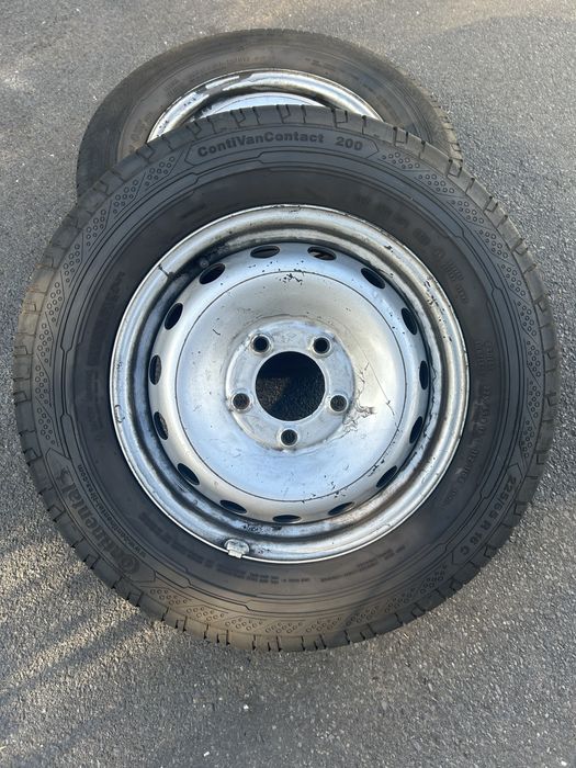 Шини Continental 225/65 R16 з дисками Renault Master 3