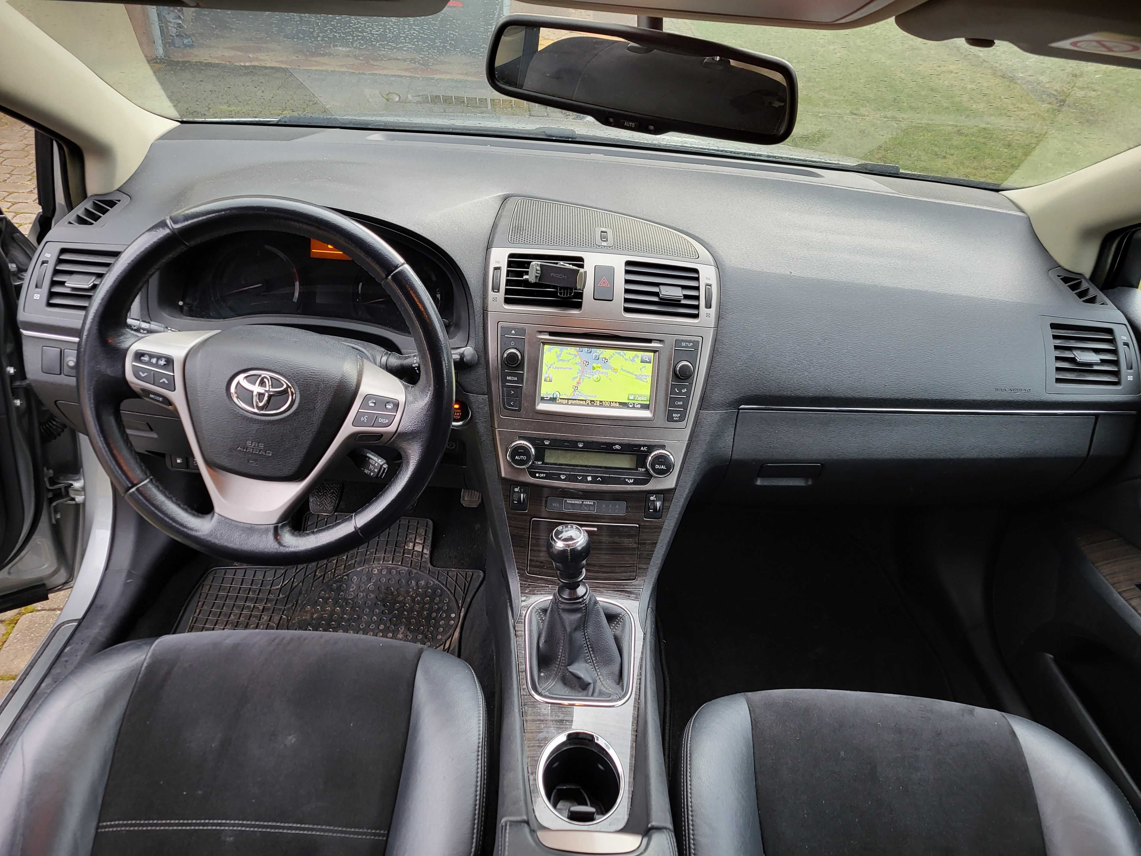 AVENSIS 2.0 D4D PREMIUM NAVI alcantara salon Polska serwis