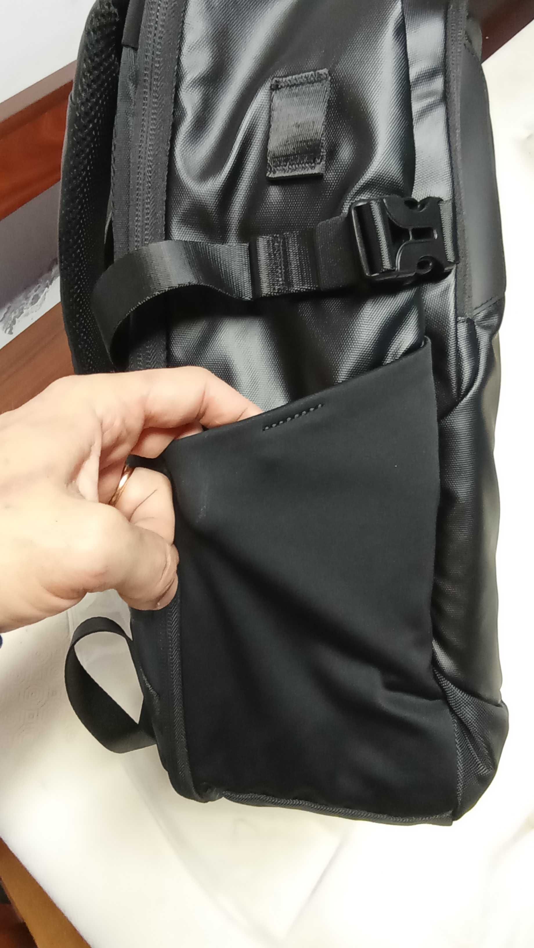 Mochila de fotografia e PC nova com etiqueta